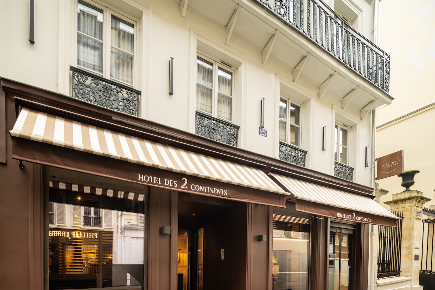 façade hotel saint-germain-des-pres paris | hotel des 2 continents hotel paris 6