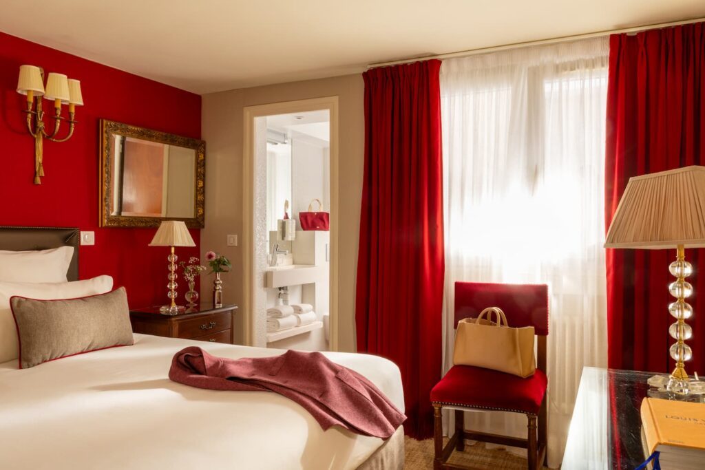 hotel paris city center | superior room | hotel des 2 continents