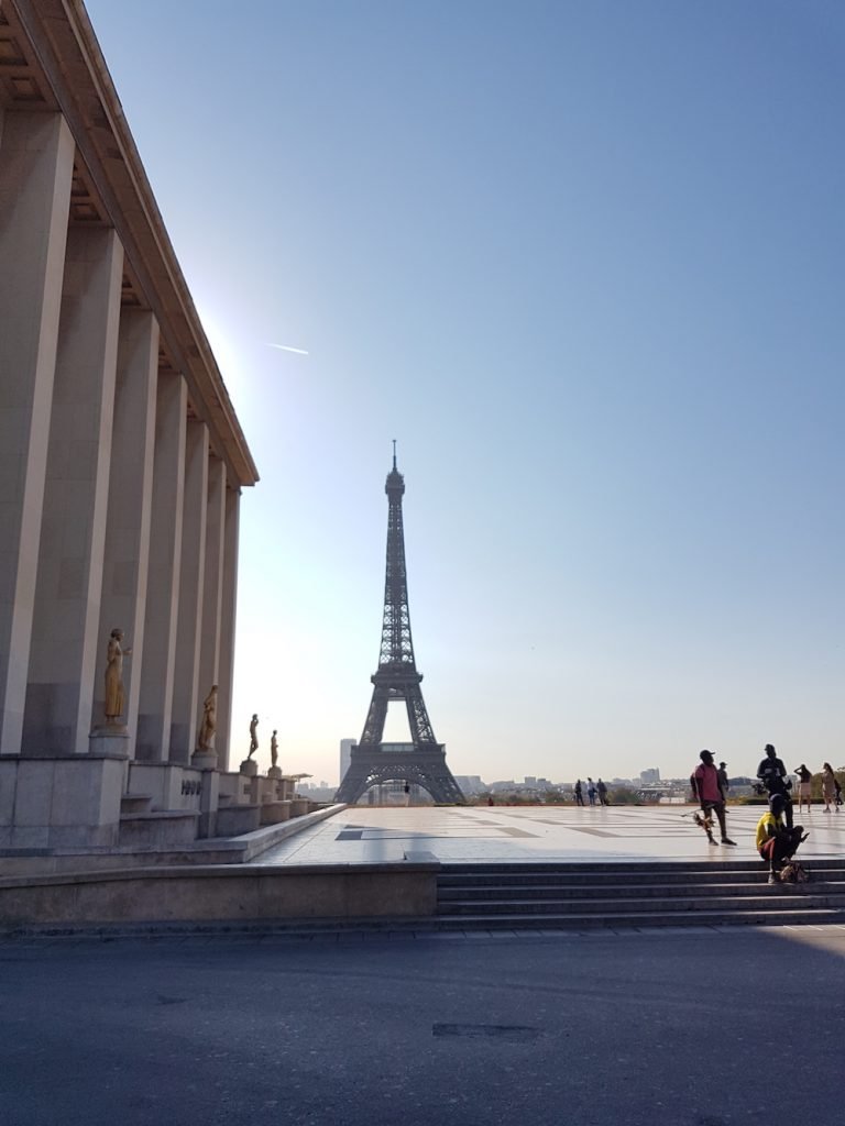 Book your hotel to visit the Eiffel Tower in Paris