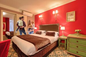 Book a hotel for a weekend at Disneyland Paris